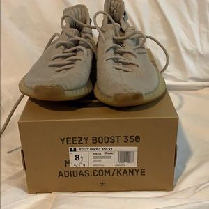AUTHENTIC Yeezy Boost 350